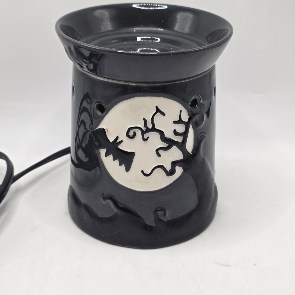 Scentsy Wax Warmer Fright Night Halloween Bat Spooky Tree Moon DSW-FTNT Electric